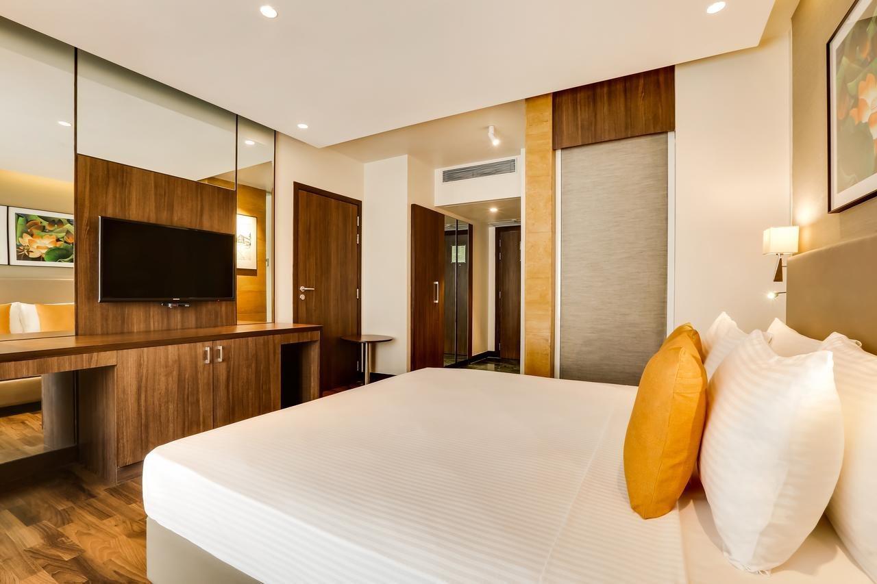 Lemon Tree Hotel Viman Nagar Пюн Екстериор снимка