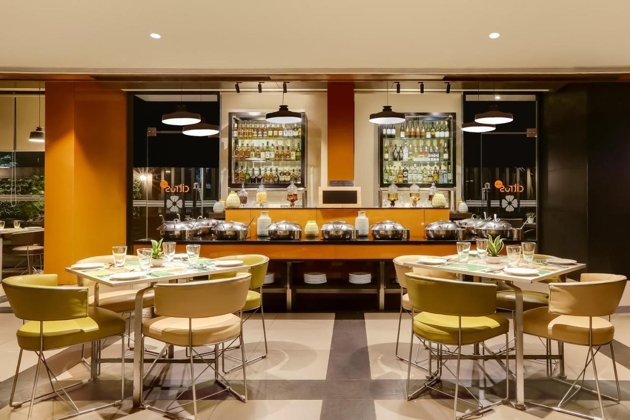 Lemon Tree Hotel Viman Nagar Пюн Екстериор снимка