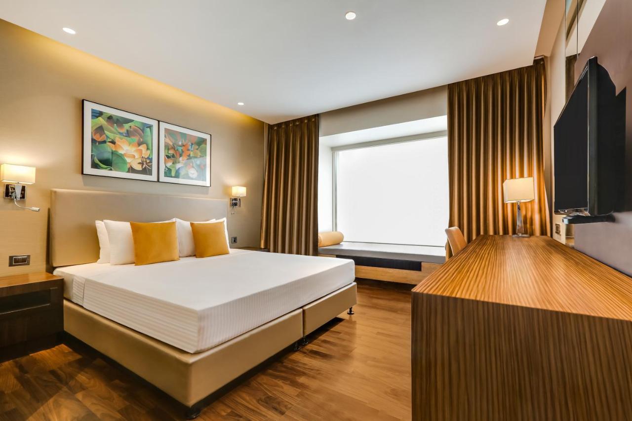 Lemon Tree Hotel Viman Nagar Пюн Екстериор снимка